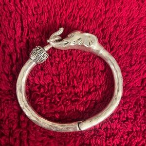 Lucky Brand Trunks Up Elephant Bracelet. Silver tone with Hammered Finished.